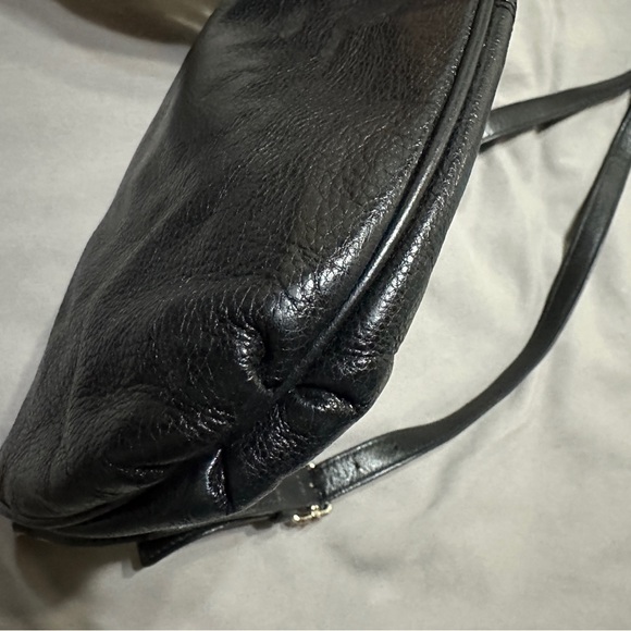 VINTAGE COACH CROSSBODY! - Picture 11 of 12